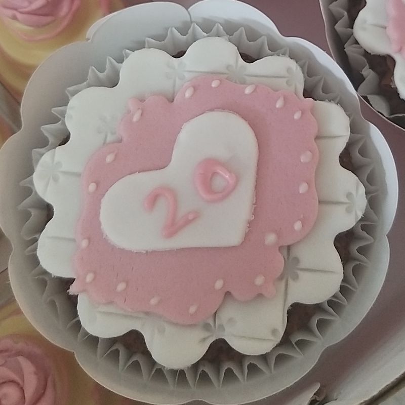 Cupcake Grande Decorado - 2D